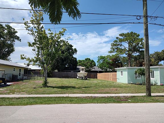 5th image of 667 NE Alice Street