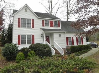 4 Hammel Ct, Simpsonville, SC 29680