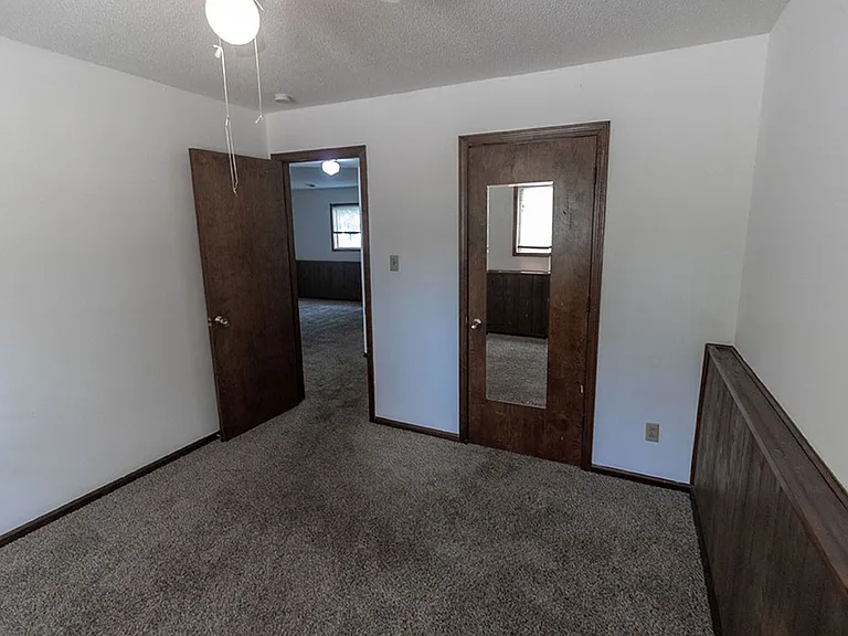 2932 Leeway Dr #C — Photo 17