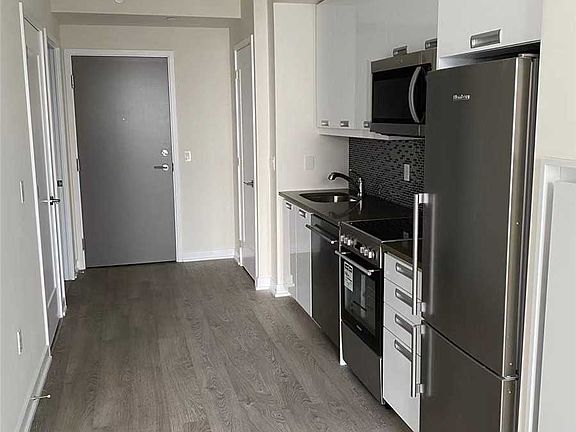 5th image of 99 John St #3703