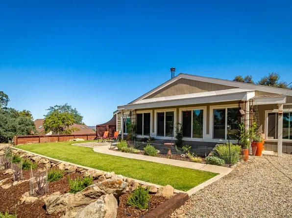 43659 E Revis Ln, Coarsegold, CA 93614