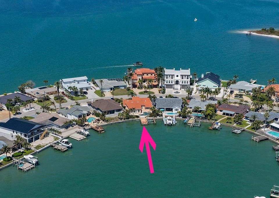 1st image of 483 Harbor Dr N