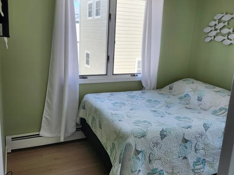 23 E Surf Way — Photo 18