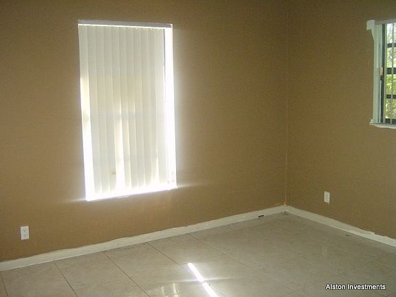 5th image of 3528 S Seacrest Blvd