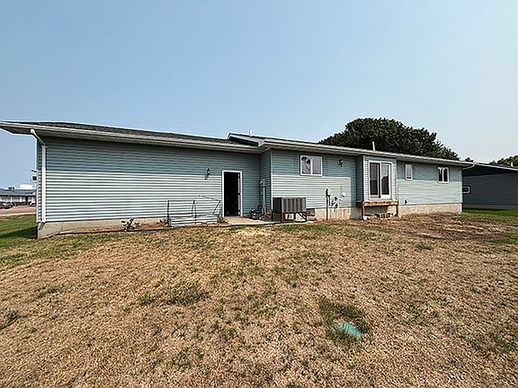 4th image of 207 S Alfalfa St