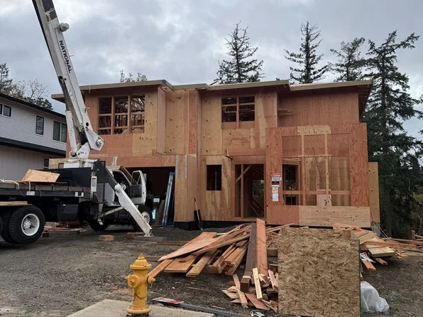 4974 Park Blf, Lake Oswego, OR 97035