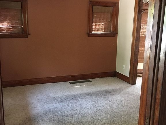 2nd image of 101 Bogardus St