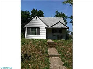 2433 Dawnlight Ave photo 1