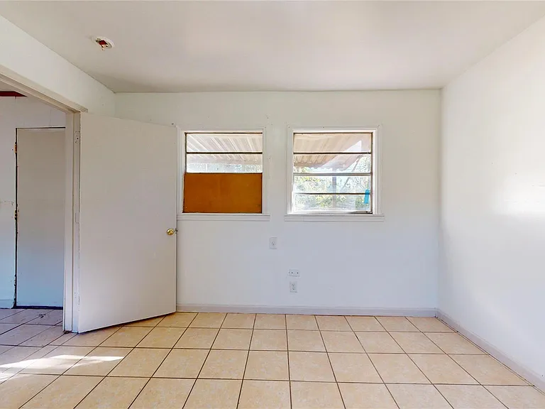 3826 Landa Ln — Photo 17
