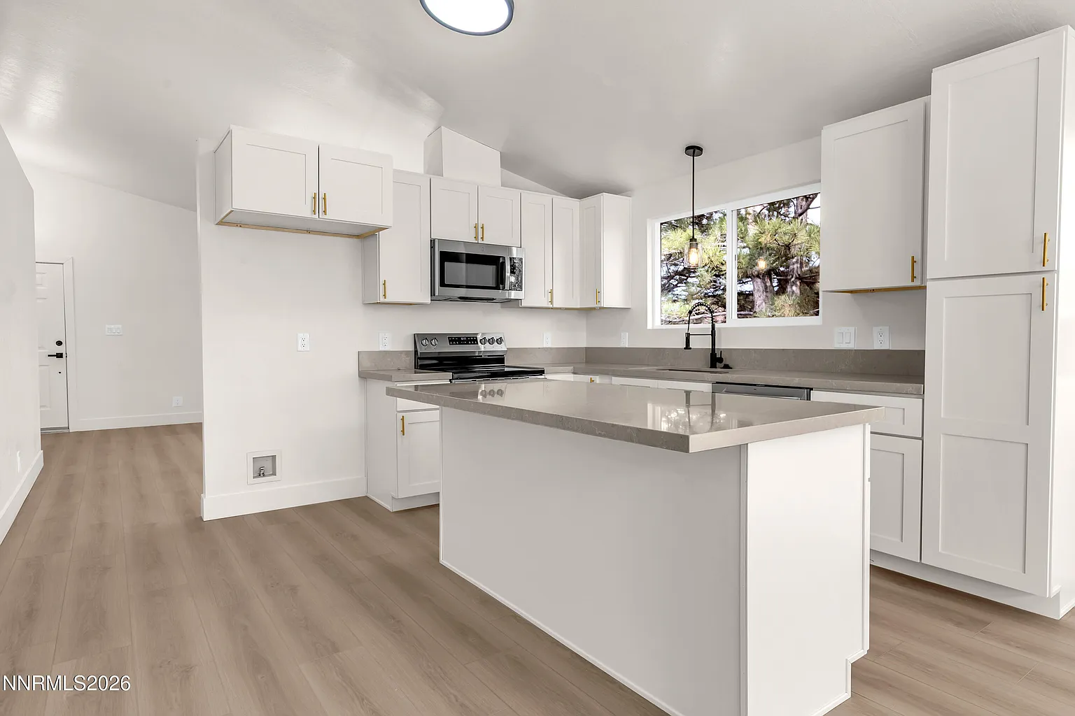 6790 Sandia Dr photo 1