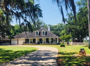 638 Wagon Wheel Trl, Angleton, TX 77515