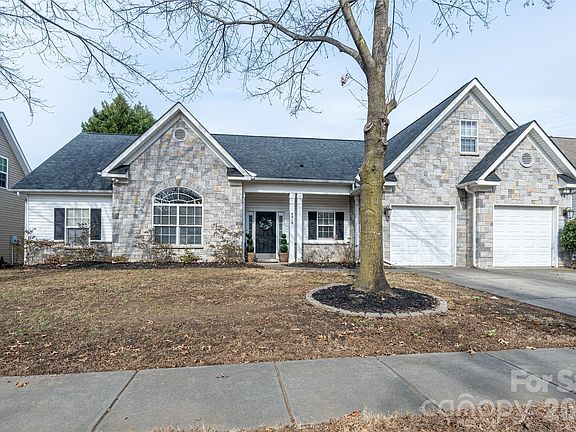 2nd image of 6016 Kirkwynd Commons Dr