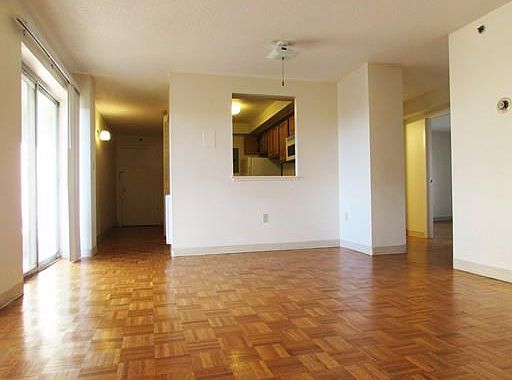 2nd image of 1025 Hancock St Unit 6F