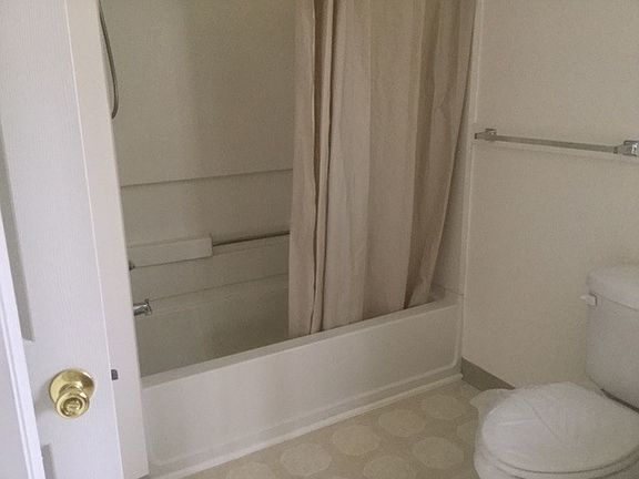 4th image of 54 Dovetree Dr