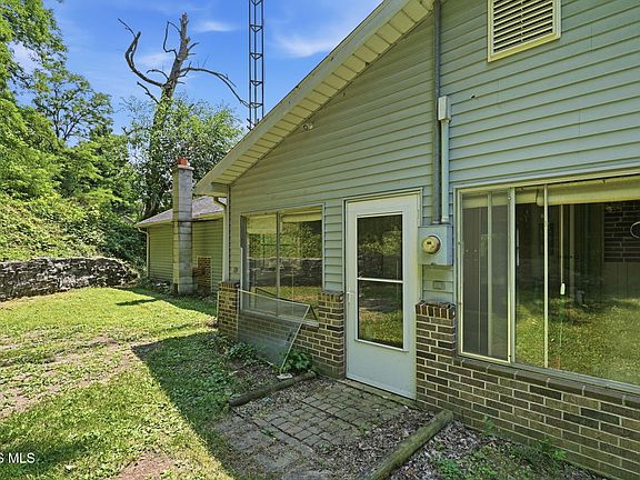5th image of 1300 W County Road 6