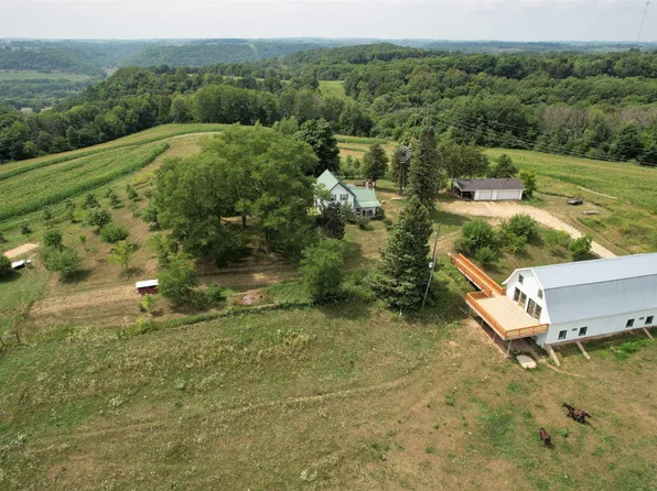 S3701 Vance Hill Rd, La Farge, WI 54639