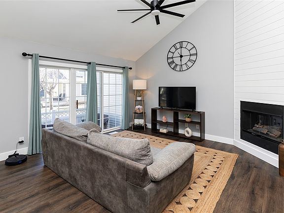 3rd image of 4425 Mills Civic Pkwy Unit 1305