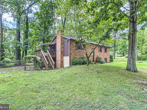 647 C St, Pasadena, MD 21122