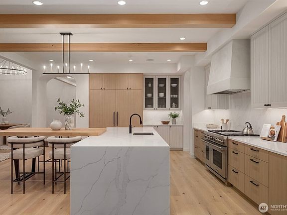 5th image of 10030 NE 27th Street