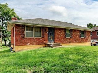 9218 E 52nd St, Kansas City, MO 64133