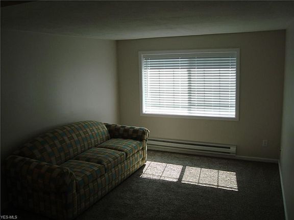 5th image of 14603 View Dr