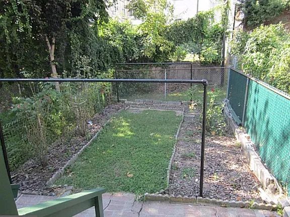 2nd image of 192 Conarroe St