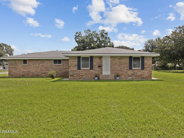 711 N Deshotels Ave, Kaplan, LA 70548