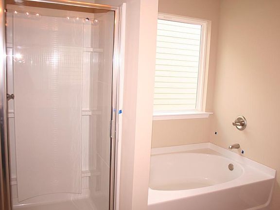 3rd image of 305 Woodson Way