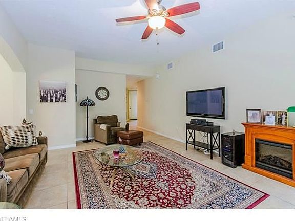 3rd image of 1355 Mariposa Cir #6104