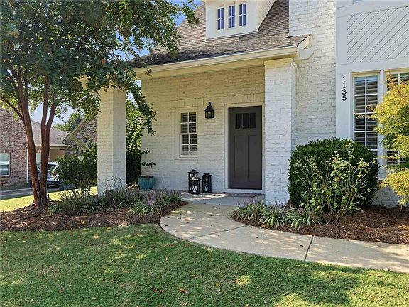 2nd image of 1135 Southridge Ct