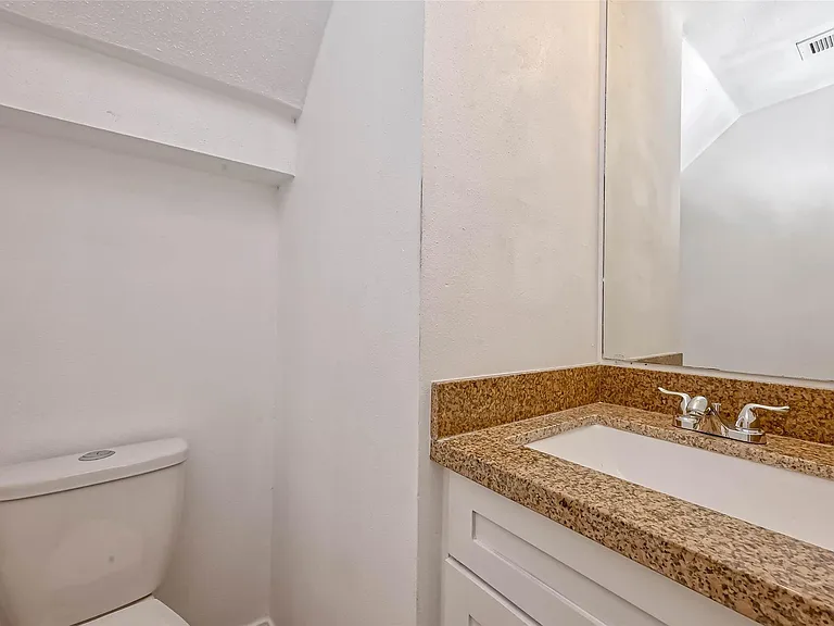 8299 Cambridge St #1705 — Photo 13
