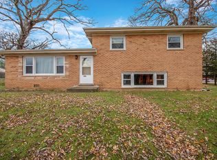 1019 Villa Vista Dr, Round Lake Beach, IL 60073