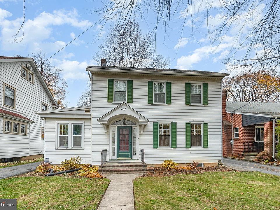 1st image of 257 Walton St