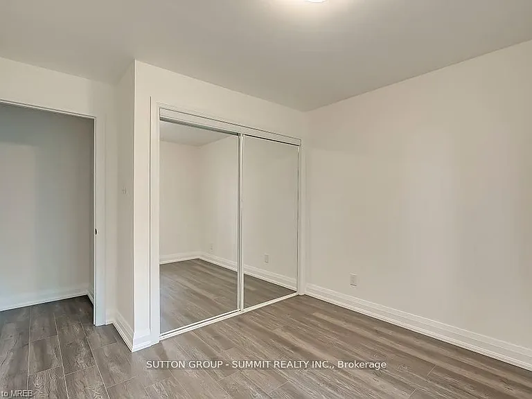 16 Upper Canada Dr #UPPER — Photo 36