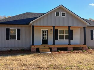 1216 Trammel Creek Rd, Westmoreland, TN 37186