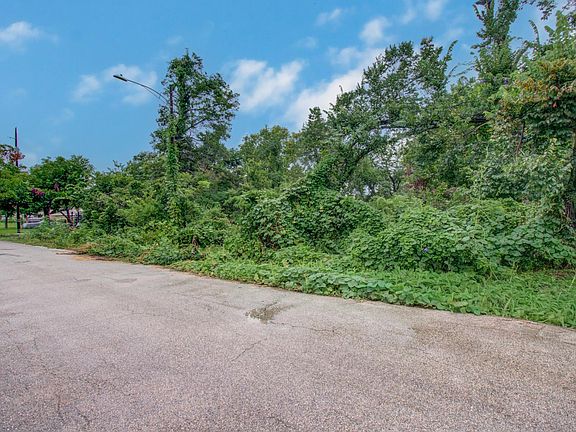 2nd image of 4615 Tronewood St