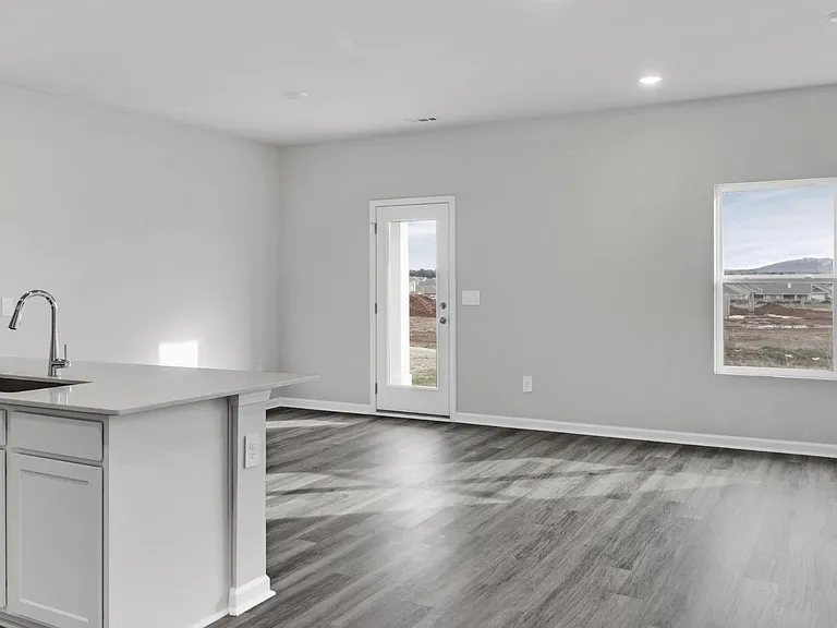 120 Betty Williams Dr — Photo 15