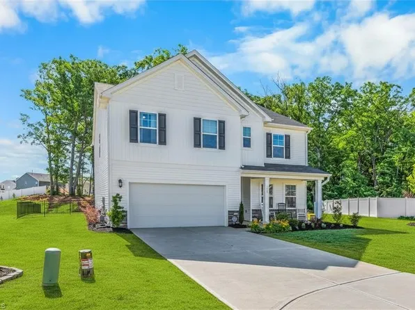 123 Piebald Dr, King, NC 27021