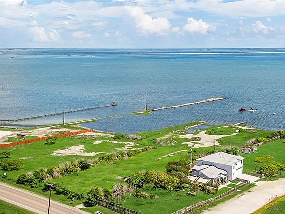 3rd image of 2229 Laguna Shores Rd