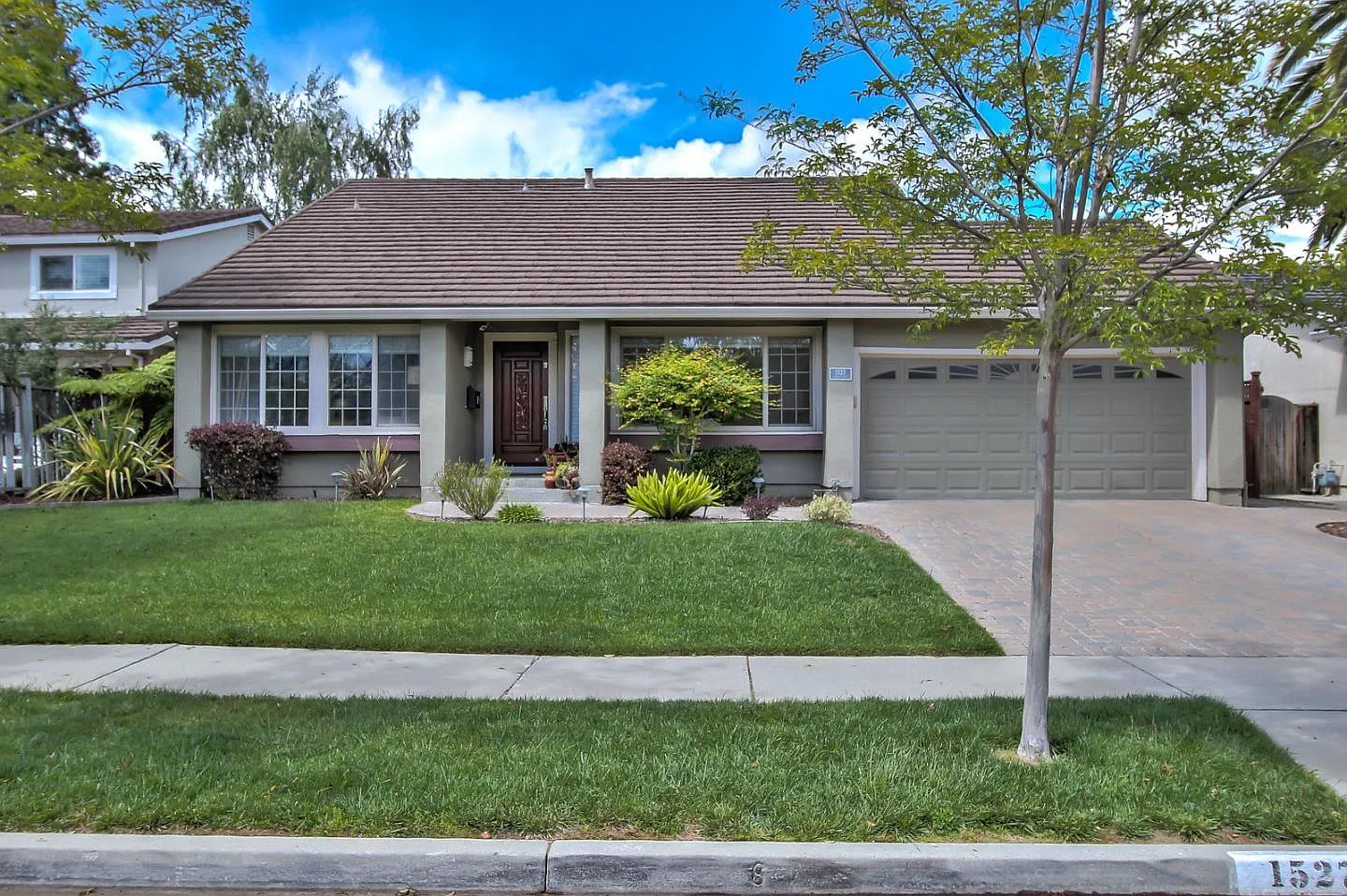 1527 Ilikai Ave photo 1