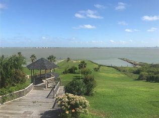 906 Sea Breeze Ln, Portland, TX 78374