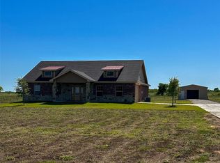 201 Private Road 107, Blum, TX 76627