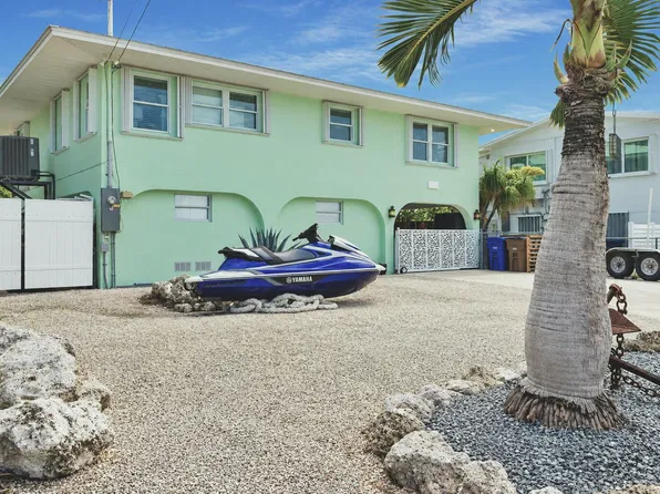 2110 Dolphin Dr, Marathon, FL 33050