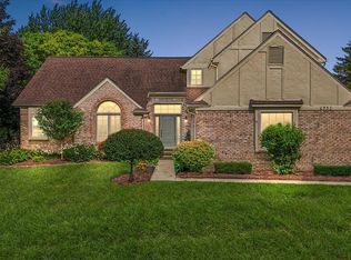 6952 Granger Dr, Troy, MI 48098