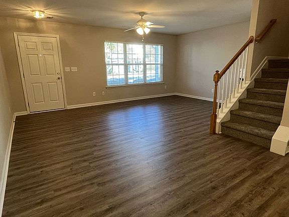 5th image of 2595 Brackley Pl NW