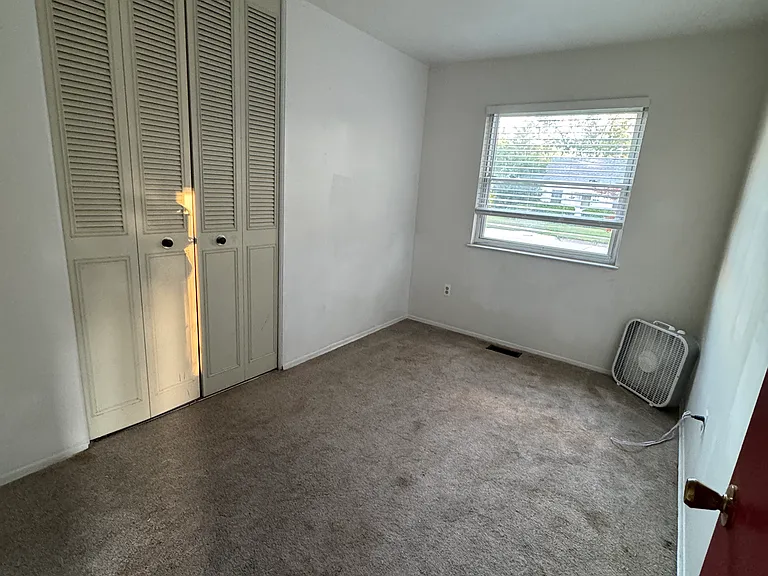 11551 Metter Ave — Photo 3