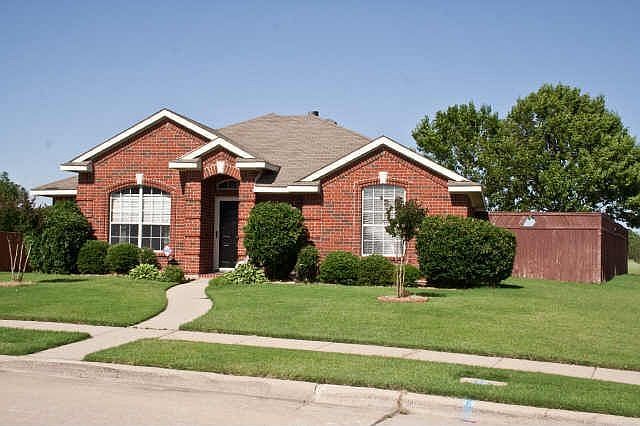 1st image of 8716 Pinecrest Dr