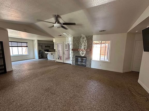 2nd image of 798 Pacific Circle Dr