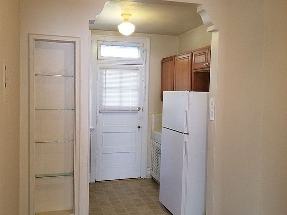 5th image of 1240 Hawthorne Pl APT A