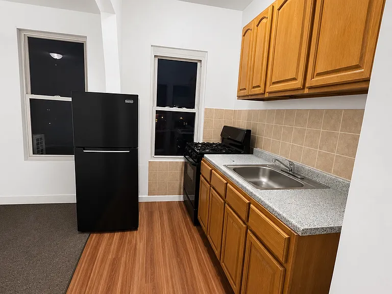 837 Jennings St #2 — Photo 2